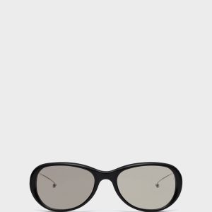 Black Sunglasses x Gentle Monster?