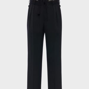 Anonymity of the lining trousers