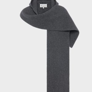 Wool hooded scarf
