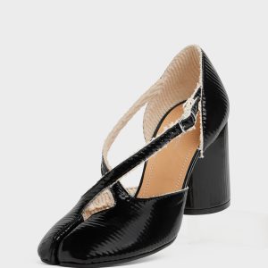 Women's Black Leather Tabi D??collet??